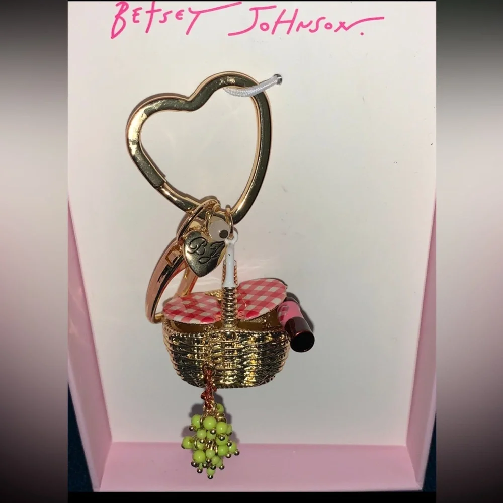 BETSEY JOHNSON Picnic Basket Bag Purse Charm Keychain Wine & Grapes Charms NWT